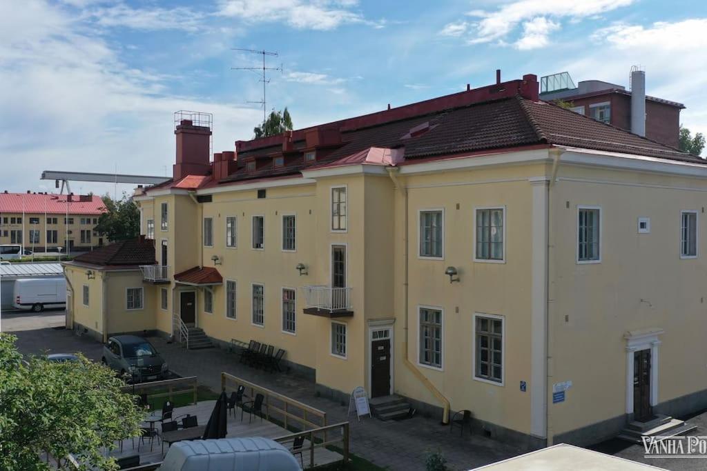 Tyylikaes City Studio, Terassi Ja Ilmainen Parkki Vanha Postitalo Варкаус Екстер'єр фото